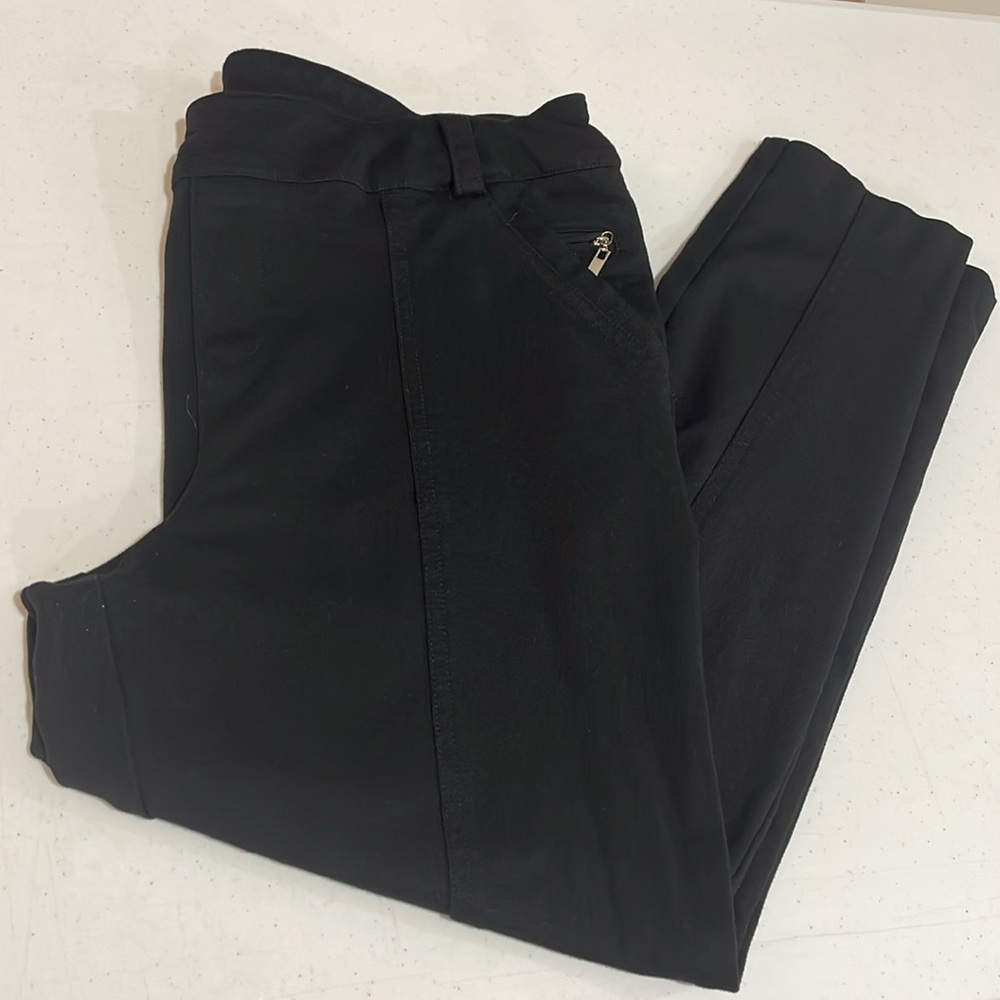 🍂 Pull On Seamed Front Black W/Pockets!